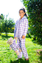 Load image into Gallery viewer, Aida