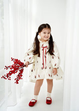 Load image into Gallery viewer, Red bloom