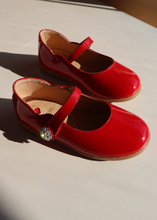 Load image into Gallery viewer, Red Glint