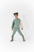 Load image into Gallery viewer, Green Heart Suit