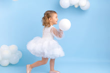 Load image into Gallery viewer, White Velvet with balloon Sleeves
