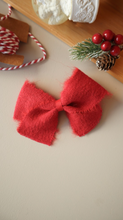 Load image into Gallery viewer, Wool clips
