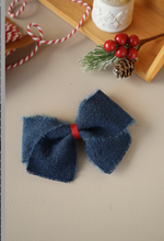 Load image into Gallery viewer, Wool clips
